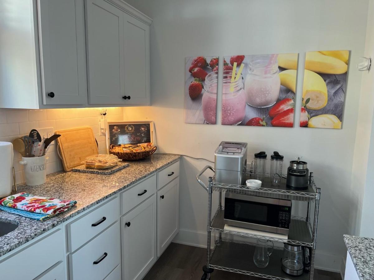 New Centennial Park Luxury Smart Home W Courtyard Файетвил Екстериор снимка